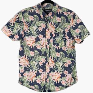 Chubbies Tropical Button Up Shirt Mens Medium Hawaiian Floral Beach